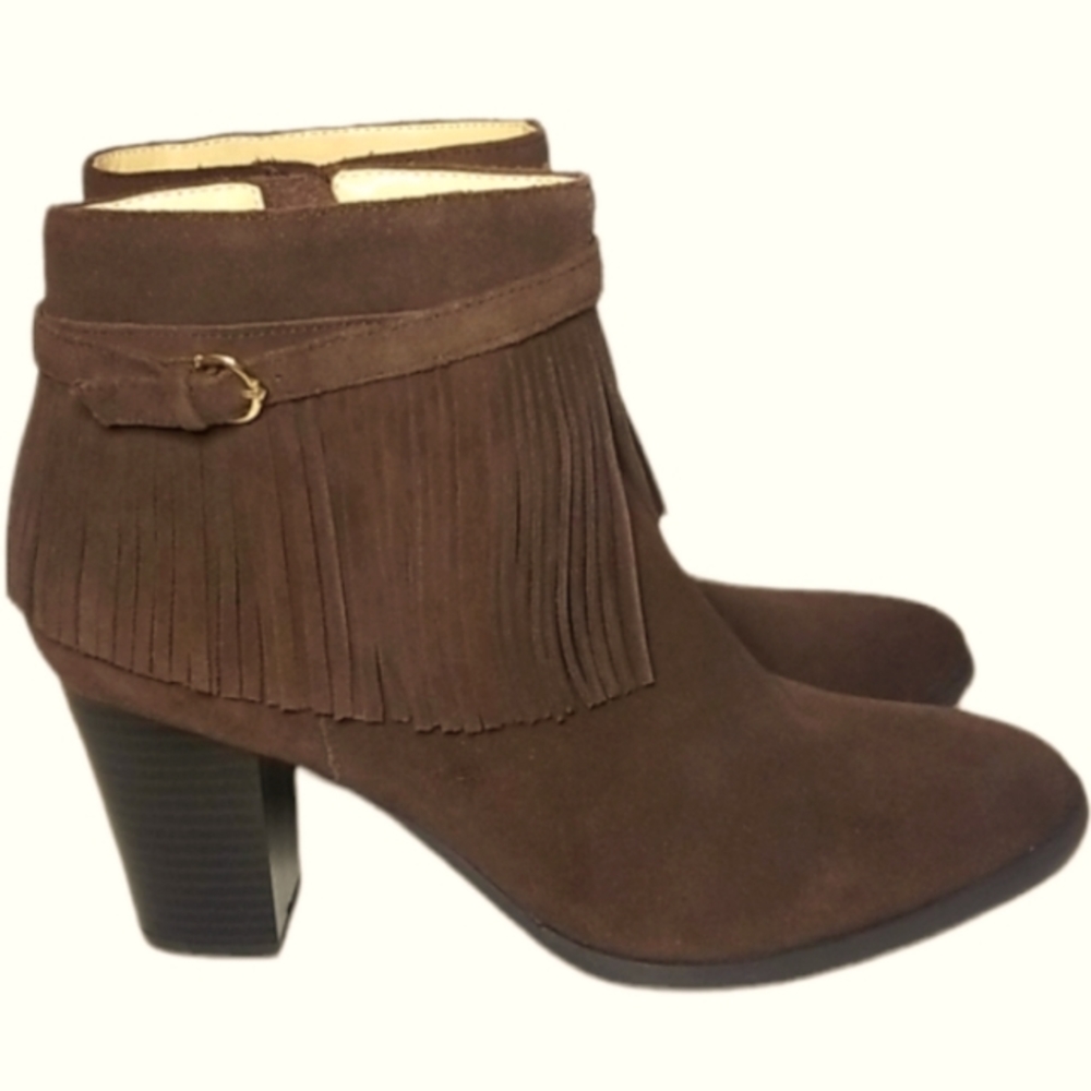 C. Wonder Willa Fringed Brown Suede Boot 9.5